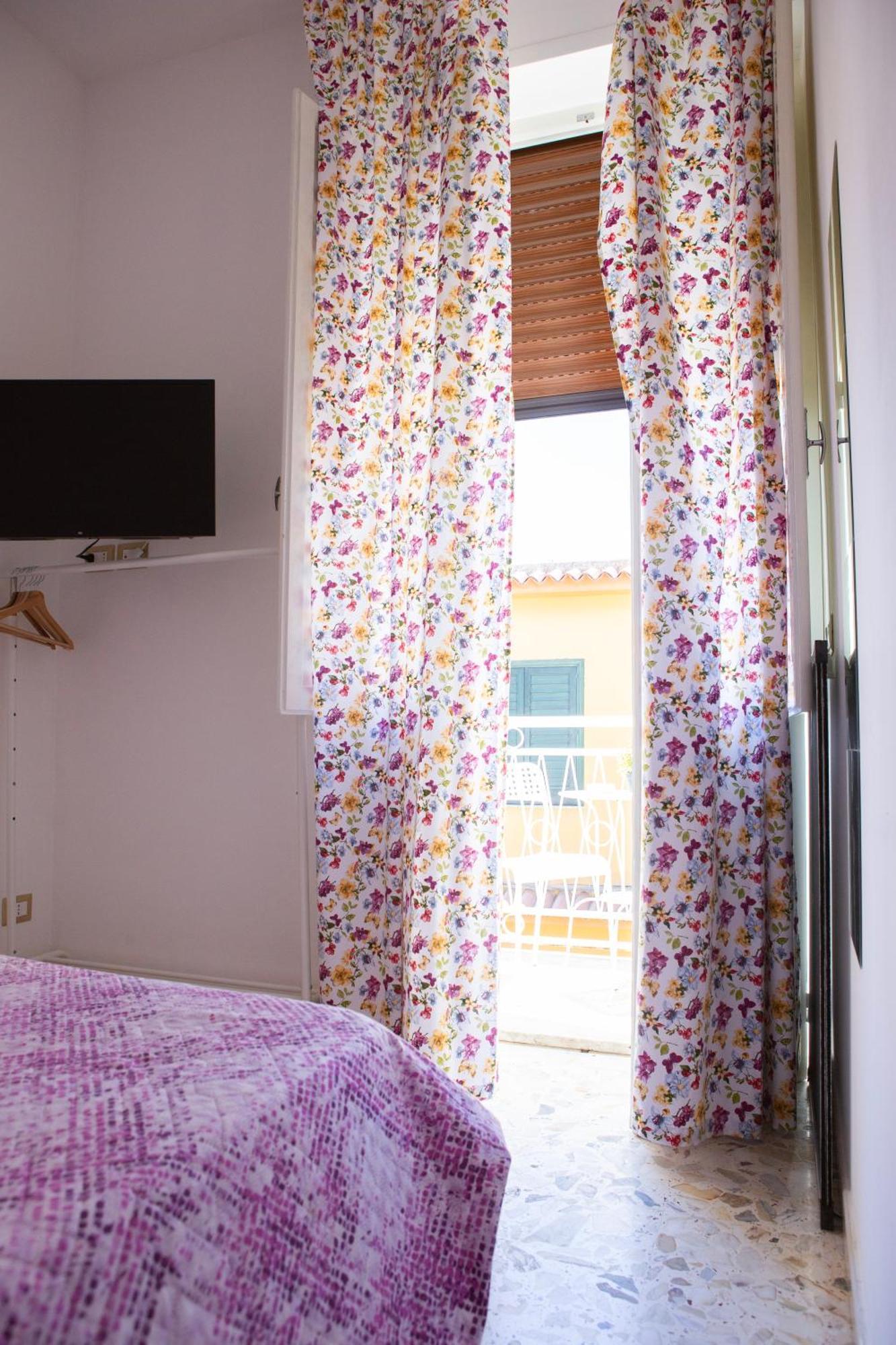 I Vacanzieri Avola Exteriör bild